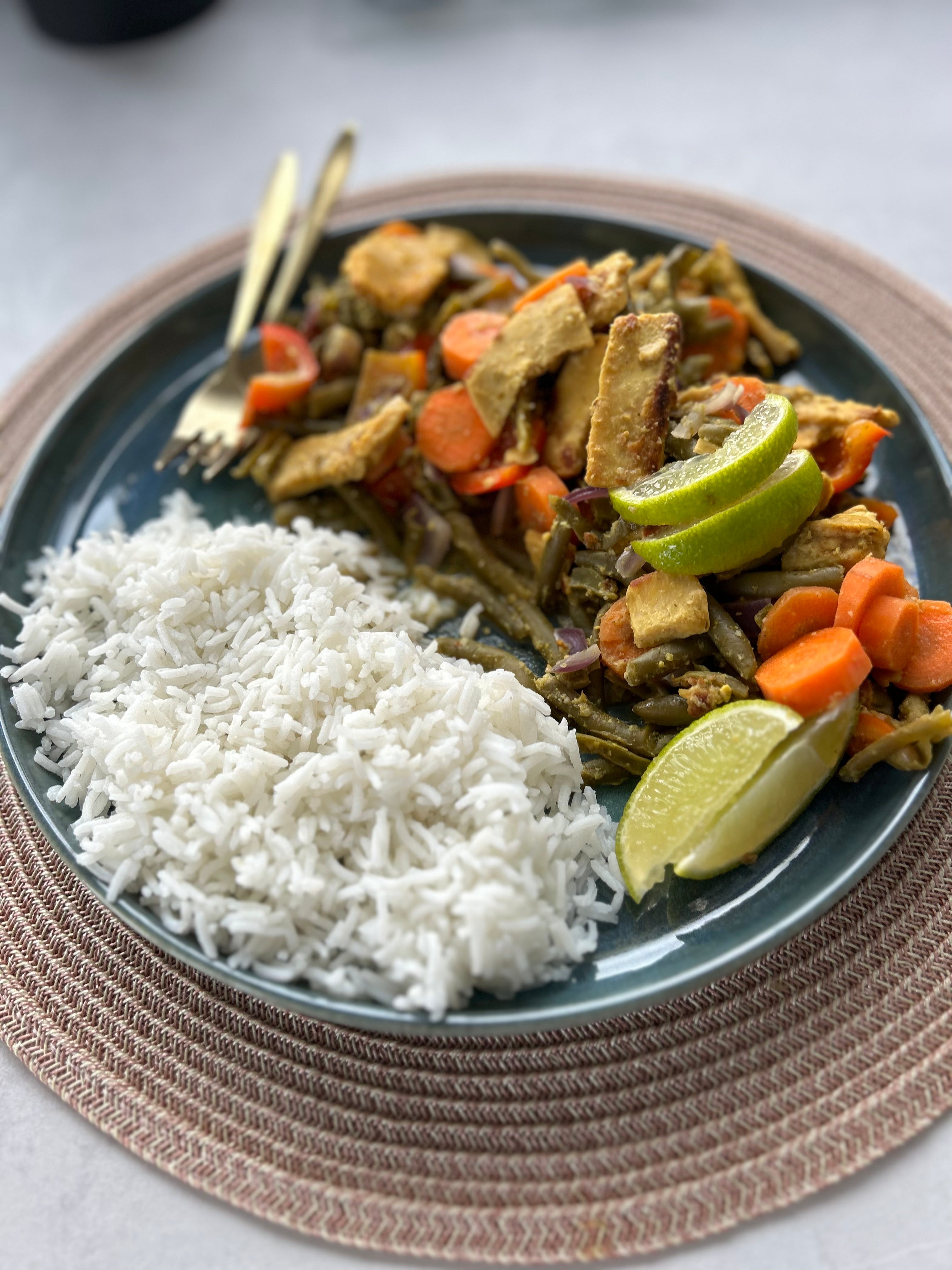 "Chicken" Stir Fry mit Chunks Curry